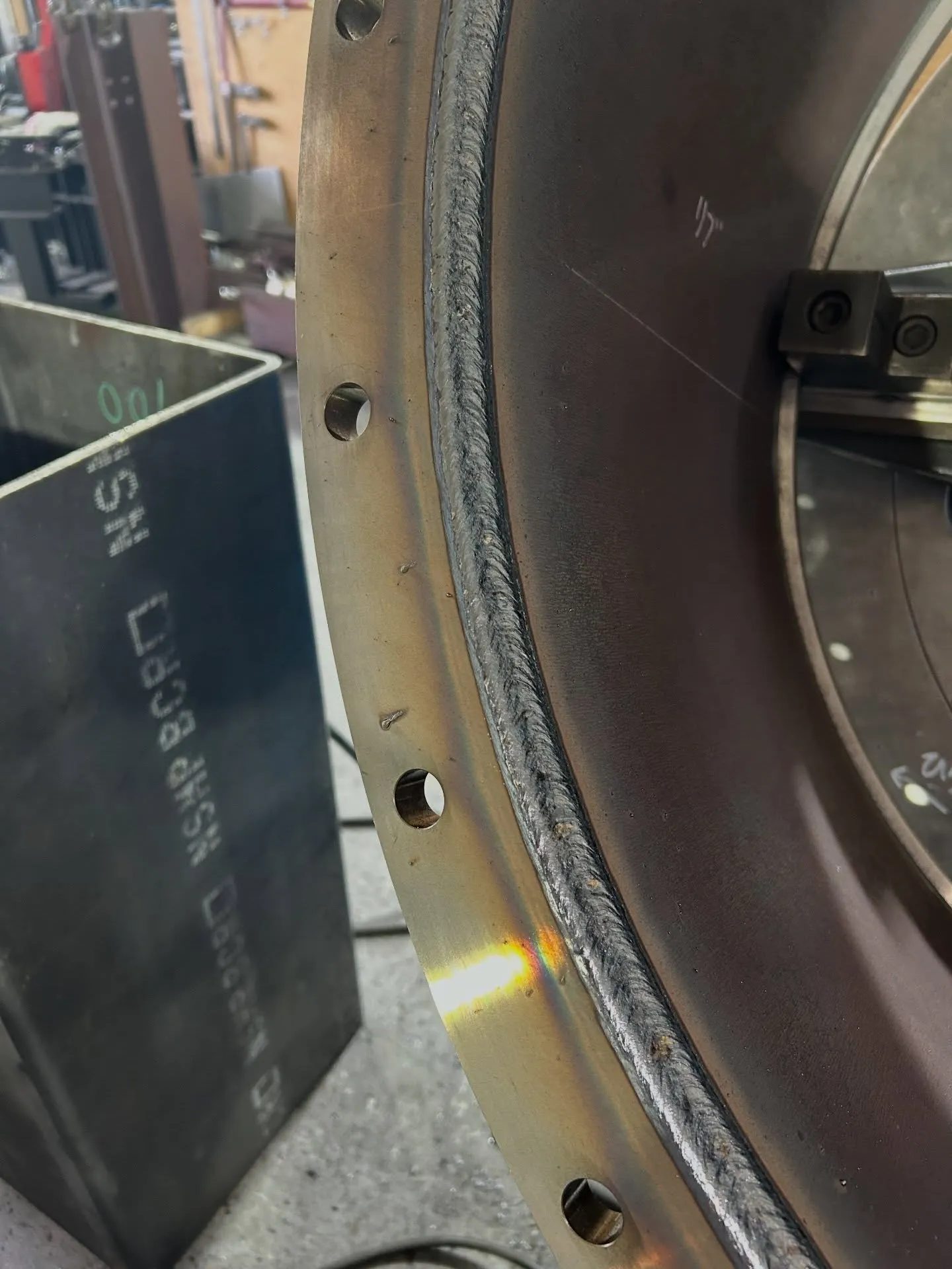 プラント向けドラム製作中🛠️